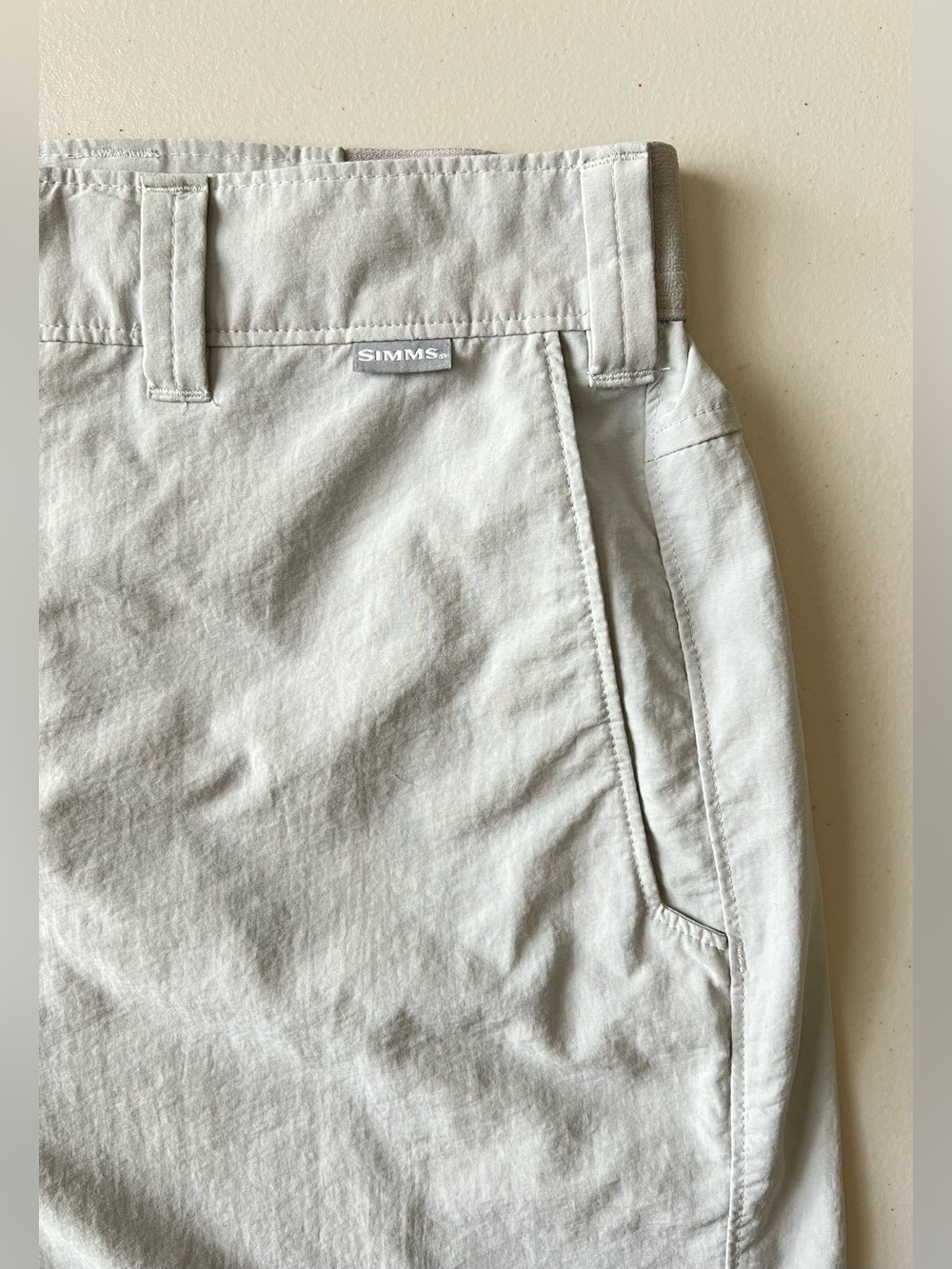 Simms Superlight Fishing Hiking Shorts Men’s 34 Oyster Gray UPF 50 - Picture 8 of 14